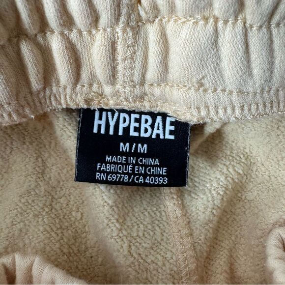 hypebae sweat shorts size medium - Picture 4 of 4